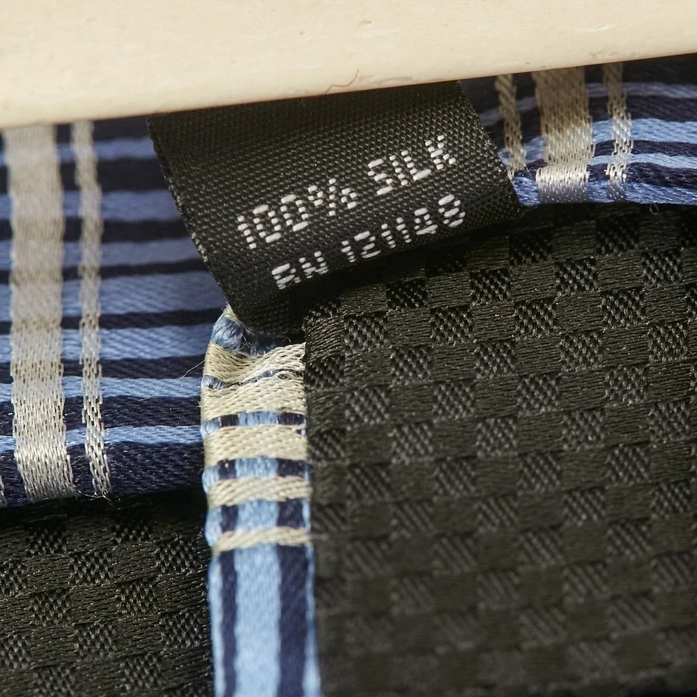 Sean John Men's 100% Silk Necktie Designer Plaid Navy/Light Blue/Silver‎ EUC